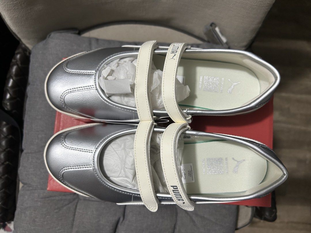 Puma Turino II Ballet Silver (Category: Sneakers) located in Manila. Submitted by _mariebiskuits (Listing ID 1469708542, Image 2). Description: Puma Turino II Ballet Silver EUR 39 US 8.5 UK 6 25CM.