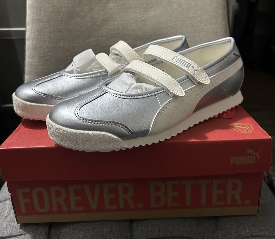 Puma Turino II Ballet Silver (Category: Sneakers) located in Manila. Submitted by _mariebiskuits (Listing ID 1469708542, Image 1). Description: Puma Turino II Ballet Silver EUR 39 US 8.5 UK 6 25CM.