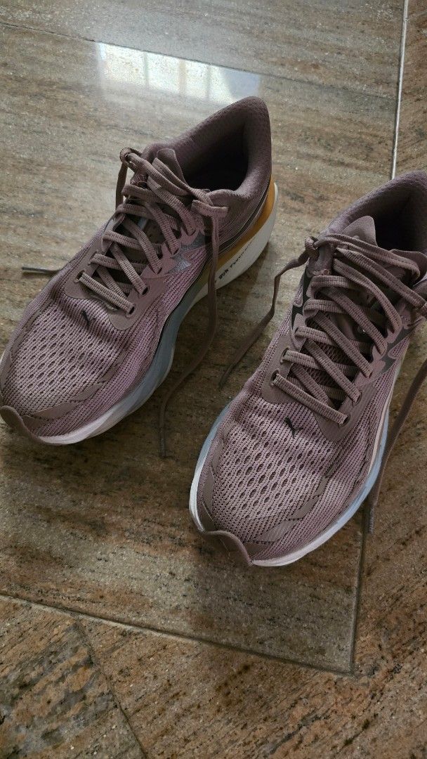 Puma Men's Velocity Nitro 4 Running Shoes (Category: Casual Shoes) located in Muntinlupa City. Submitted by aata207 (Listing ID 1469636662, Image 1). Description: - Puma Velocity 4 Running - Color: Sandstone/Lucite - Condition: Soles show light dirt from moderate use Notes: - RFS: Decluttering - This item is moderately used but still in very good condition, please manage expectations - Shipping is shouldered by buyer.