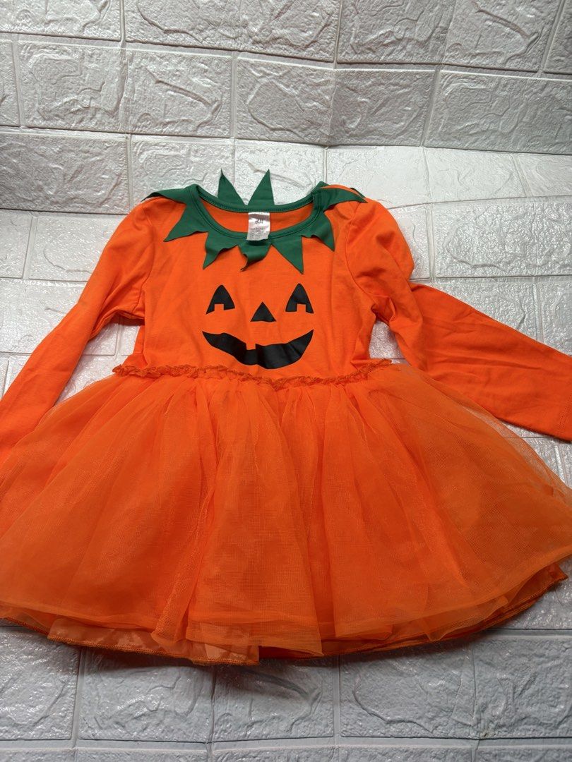 Pumpkin dress h&m (Category: Babies & Kids Fashion) located in Manila. Submitted by thekidshop (Listing ID 1469696240, Image 1). Description: .