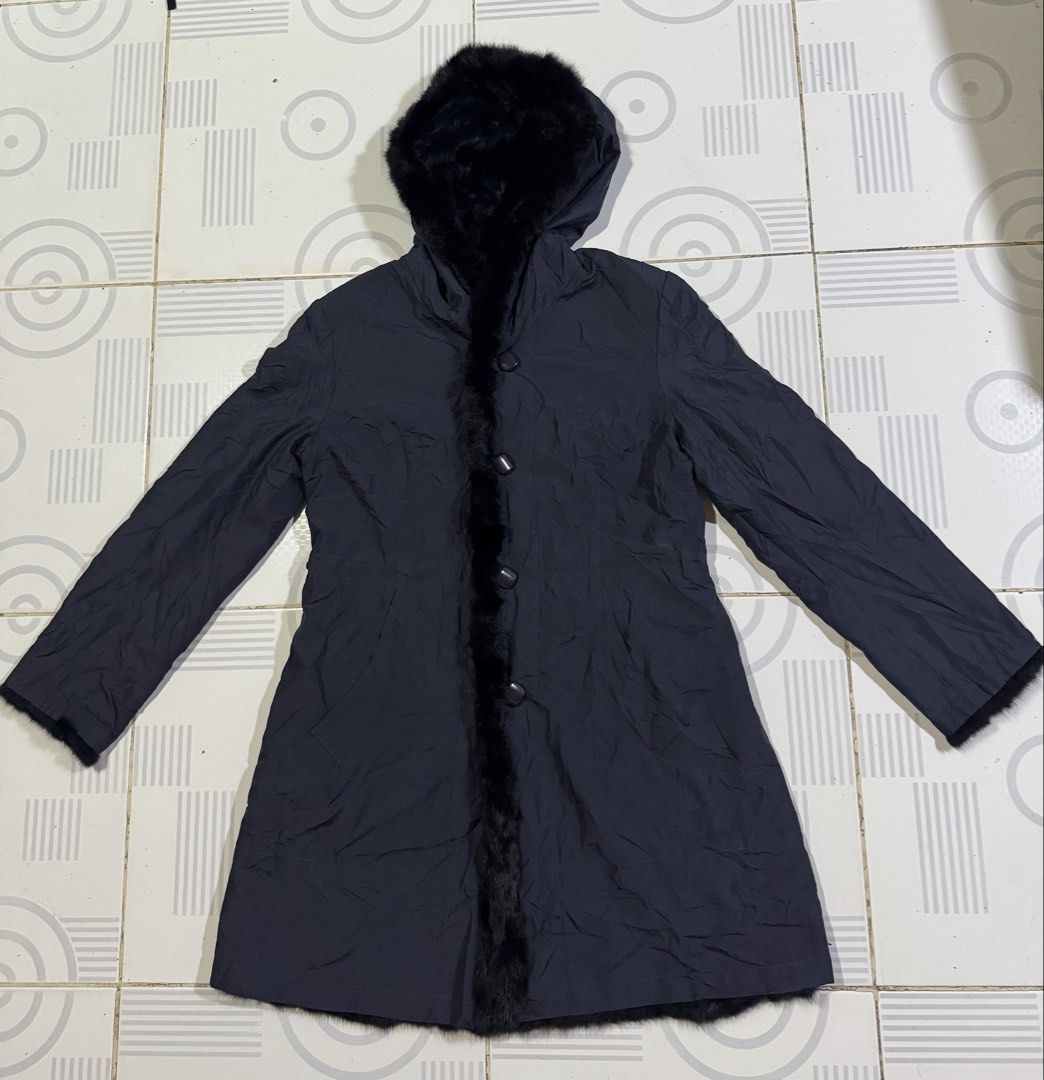 Pure Fur Coat Reversible (Category: Coats, Jackets and Outerwear) located in Cebu City. Submitted by etnaner (Listing ID 1469581607, Image 2). Description: Pure FUR REVERSIBLE COAT SIZE: fits Medium 4-pockets w/drawstrings Great condition .
