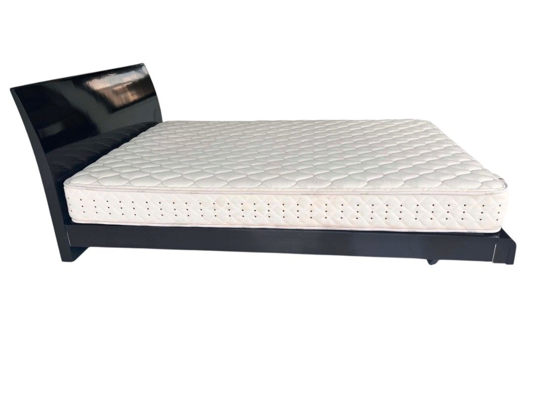Queen Size Bed Set — Mattress + Bed Frame (Category: Bed Frames & Mattresses) located in Mexico. Submitted by mgracejapansurplus (Listing ID 1469582460, Image 2). Description: Queen Size Bed Set — Mattress + Bed Frame - Size: Queen — 56" × 78" - Mattress thickness: 8" | Floor to top of mattress: 16" - Quilted comfort mattress, clean & firm - Includes low-profile black platform bed frame + headboard - ✅ Minor issue: minor stain only — otherwise in