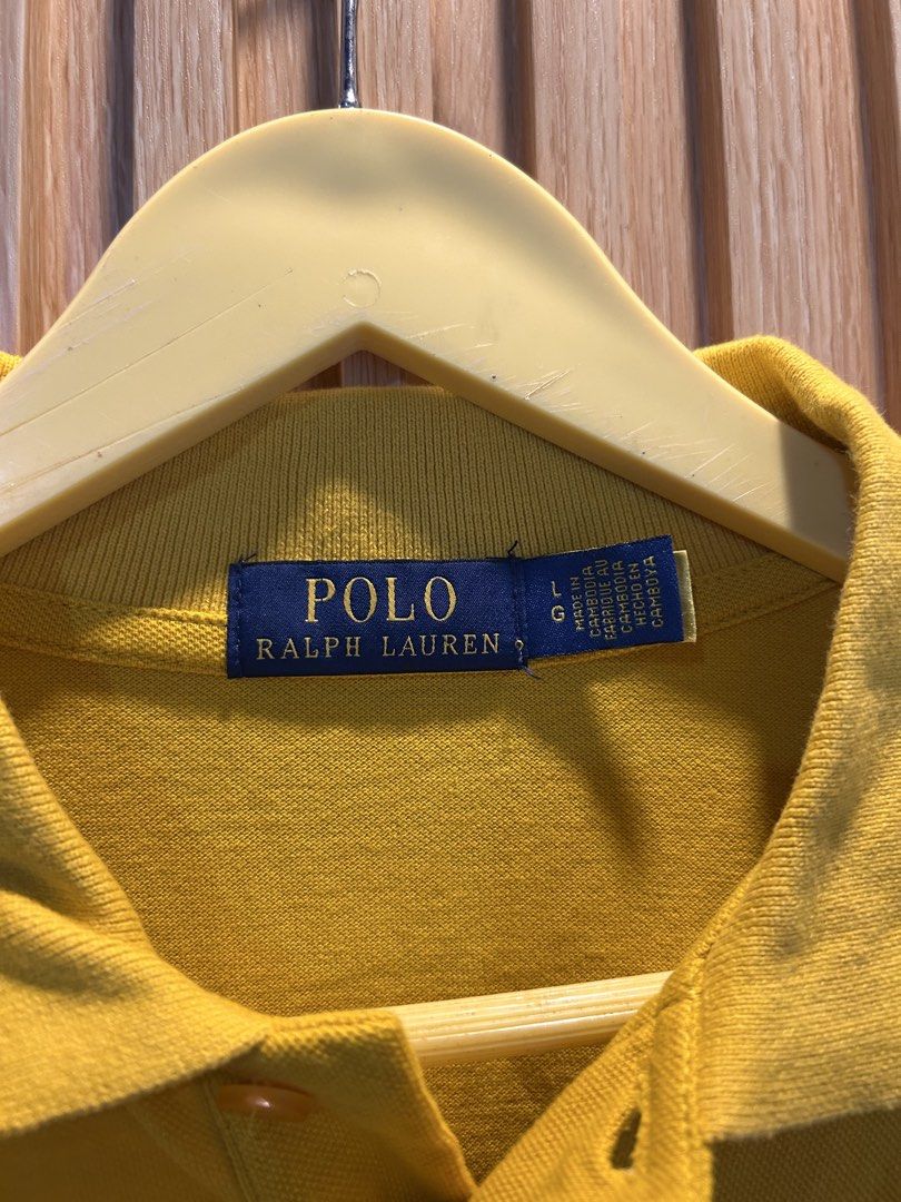 RALPH LAUREN (Category: Tshirts & Polo Shirts ) located in Tubod. Submitted by just_thrift.1 (Listing ID 1469629179, Image 2). Description: RALPH LAUREN Size: Medium - Large Dimes: 20 x 28 Color Rate: 9.8/10 Excellent Condition Issue None Need Wash MINE: ₱500 .