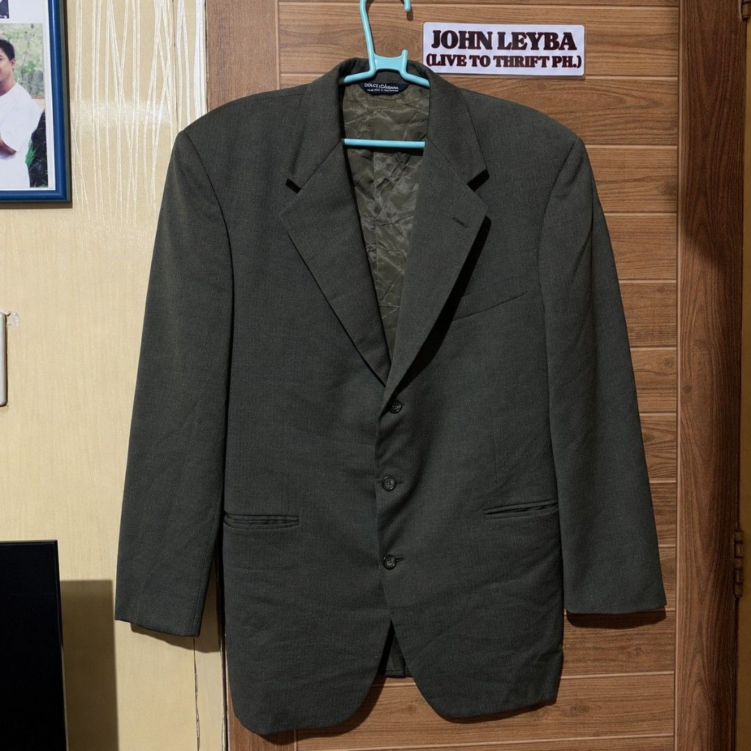 Ralph Lauren Blazer Coat (Dark Gray) (Category: Coats, Jackets and Outerwear) located in San Pablo. Submitted by johnleyba15 (Listing ID 1469626836, Image 1). Description: Ralph Lauren Blazer Coat (Dark Gray) 1,500 freeshipping na Large Size (L30 W21) Overall Goods & Solid Pa 💯 (Honest Issue: May part na may scratches sa likod ng right sleeve pero hindi naman sobrang halata lalo na kapag suot na.) 100% Legit Pm na lang sa lahat ng interesado.