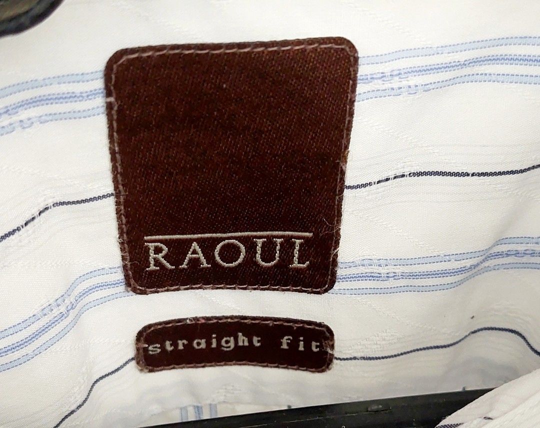 Raoul Long Sleeve, Size XL (Category: Formal Shirts) located in Quezon City. Submitted by donjie (Listing ID 1469678439, Image 2). Description: Long Sleeve Raoul Size XL.