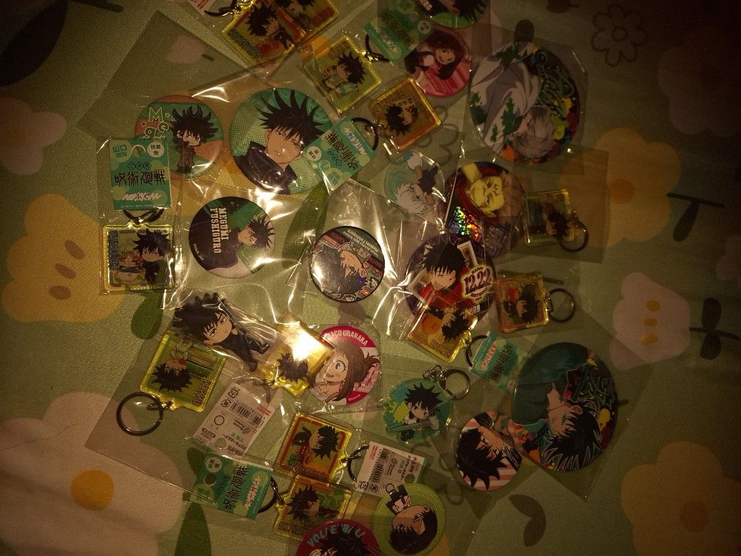 (Read Description) JJK ASSORTED GOODS, BUNDLE FAN MERCHANDISE (Category: J-Wave Merchandise) located in Imus. Submitted by kuitekite (Listing ID 1469618082, Image 2). Description: I haven't used them personally, I just hoard items. They're bought second-hand, and some haven't been used, so do expect for there to be minor flaws in some of the items. NO MORE LAST PRICE. FIXED PRICE ONLY..
