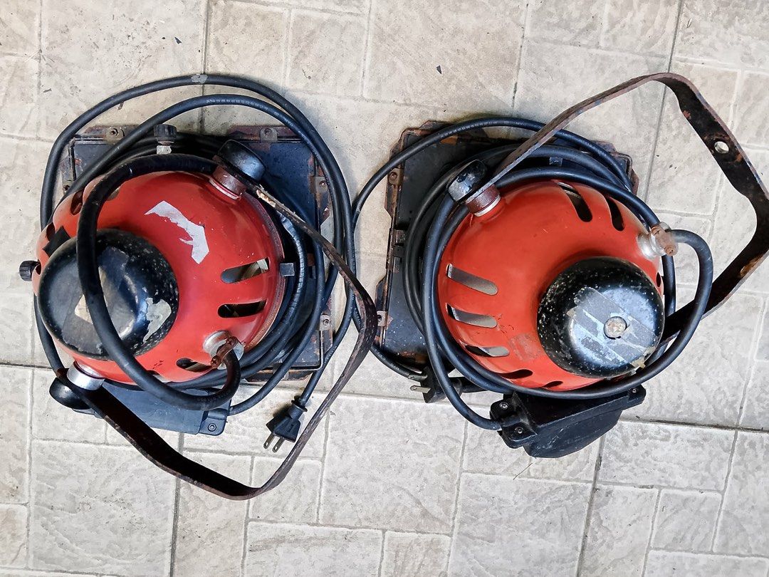 Readhead 800 watts video light 2000 2 pcs (Category: Lighting & Studio Equipment) located in Mandaluyong City. Submitted by fashionski_shoppers (Listing ID 1469675370, Image 2). Description: Readhead 800 watts video light 2000 2 pcs.