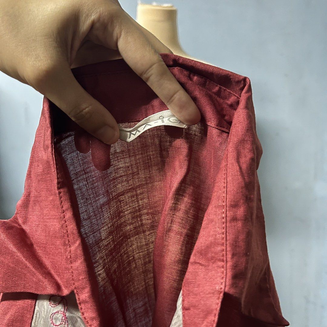 Red Blouse pinya filipiniana (Category: Blouses) located in Valenzuela. Submitted by musearchive (Listing ID 1469715341, Image 2). Description: Lp L 25 inch W 19 inch As is Jnt or lalamove Gcash or maribank.