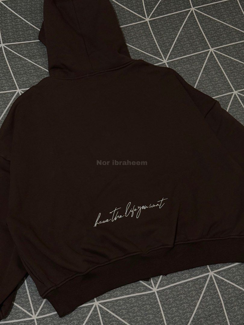 Richboyz Hoodie “Cocoa” (Category: Hoodies) located in Manila. Submitted by _hykeem (Listing ID 1469595217, Image 2). Description: - Double zip hoodie “Cocoa” - Size “XL” - Used once - Taytay rizal - Can do meetup, lalamove or jnt - DM for more details.