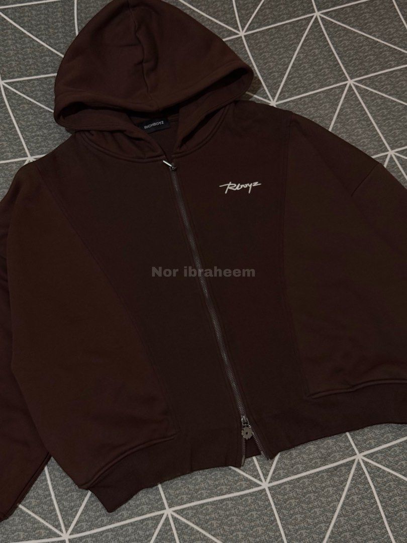 Richboyz Hoodie “Cocoa” (Category: Hoodies) located in Manila. Submitted by _hykeem (Listing ID 1469595217, Image 1). Description: - Double zip hoodie “Cocoa” - Size “XL” - Used once - Taytay rizal - Can do meetup, lalamove or jnt - DM for more details.