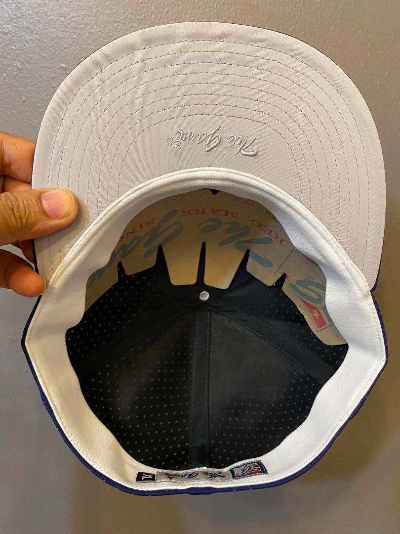 ROCHESTER RAMS (Category: Caps & Hats) located in Muntinlupa City. Submitted by WearhouseMMA (Listing ID 1469749561, Image 2). Description: ROCHESTER RAMS 650 only… SF NOT INCLUFDED… 100% Legit brand✔️ Large-XL fitted cap✔️ Flat brim✔️ Tech mesh fitted✔️.