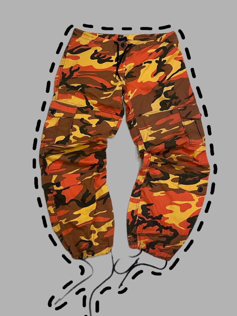ROTHCO PATNS Y2k camo (Category: Jeans) located in San Jacinto. Submitted by clothcartelph (Listing ID 1469625875, Image 1). Description: Size: xs Width: 30-34 Length: 38.5 Leg hole: 9 Issue: ~ Color rate: 9.6/10 .