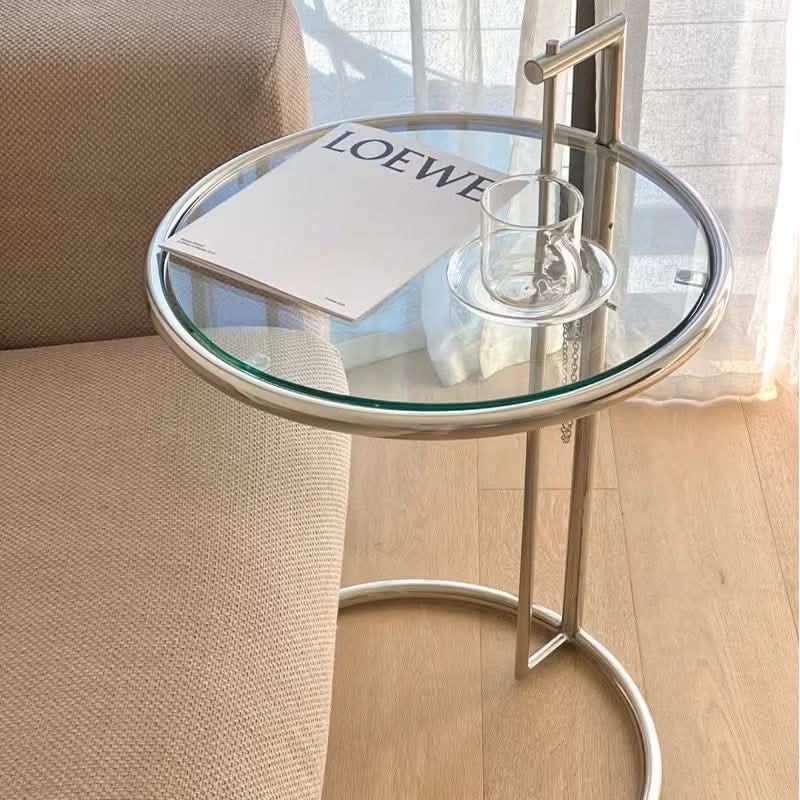 Round Side Table (Category: Tables & Sets) located in Valenzuela. Submitted by jhagonzales (Listing ID 1469700492, Image 1). Description: .