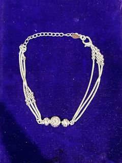 (Category: ) located in . Submitted by berndale_closet (Listing ID 1469586941, Image 1). Description: .