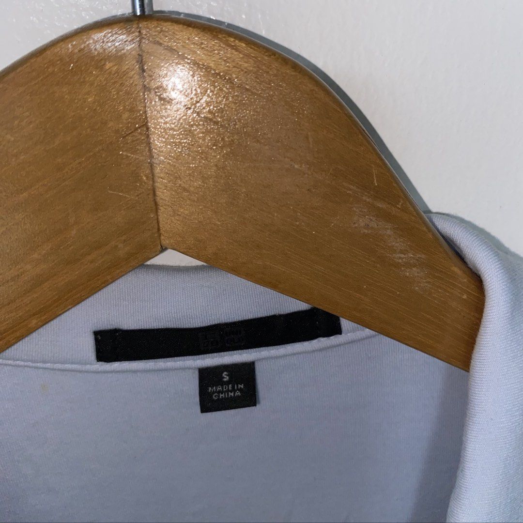 SALE‼️UNIQLO light blazer (Category: Coats, Jackets and Outerwear) located in San Jose del Monte. Submitted by mamiracky (Listing ID 1469663704, Image 3). Description: Last price posted In good condition No flaws No when worn .