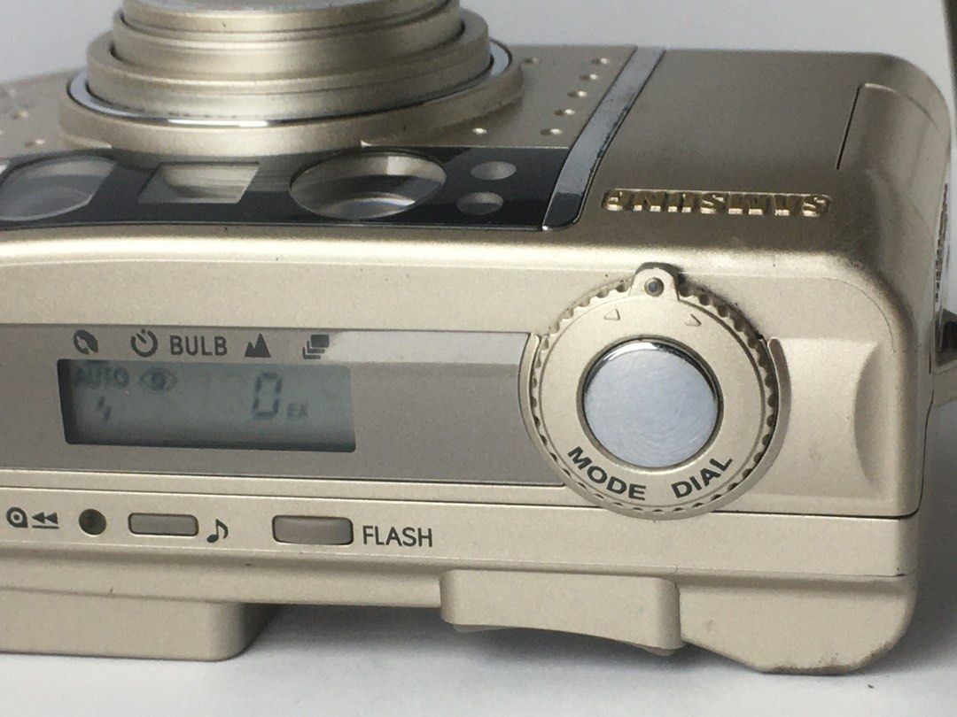 Samsung kenox 120 gold (Category: Cameras) located in Las Pinas. Submitted by film101 (Listing ID 1469623232, Image 3). Description: Samsung kenox 120 gold quartz date film camera Bought abroad -its more advanced features with so many Mode /dial to choose manually like portrait mode ,landscape etc -silence shutter and soft -automatically AF in the portrait mode upon halfpressed -with easily distinguished low shutter by lookin at the vfinder meter