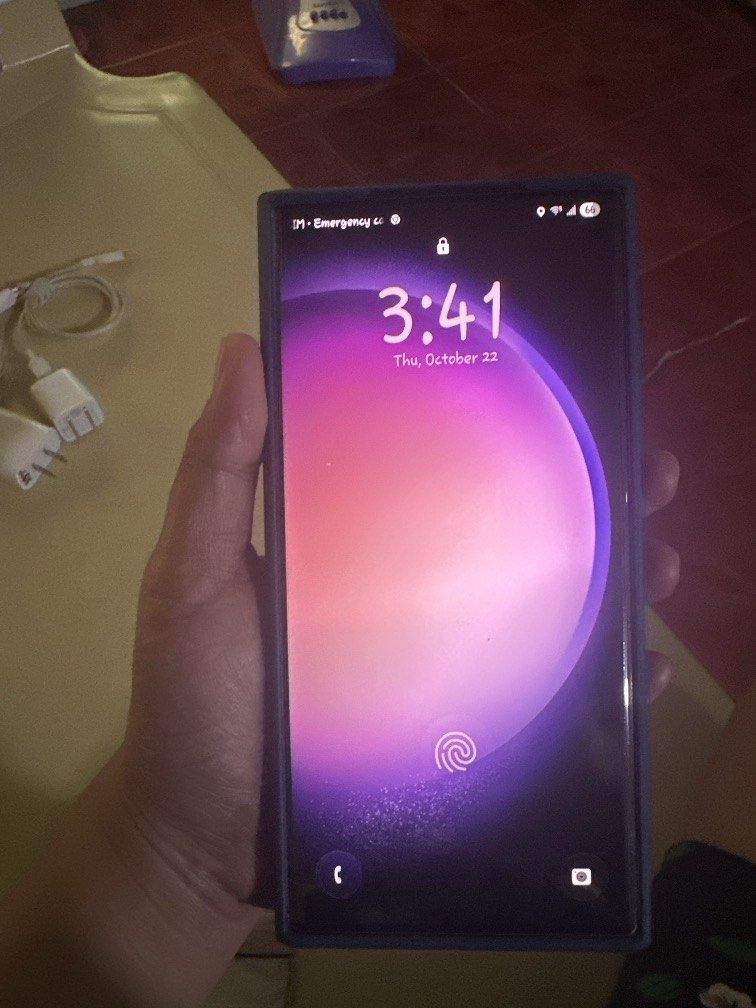 Samsung S23 ultra 5g (Category: Samsung) located in Manila. Submitted by lyngammad (Listing ID 1469639488, Image 2). Description: In good condition Screen replacement already buy still very good its original screem replacement and still negotiable if sure buyer.