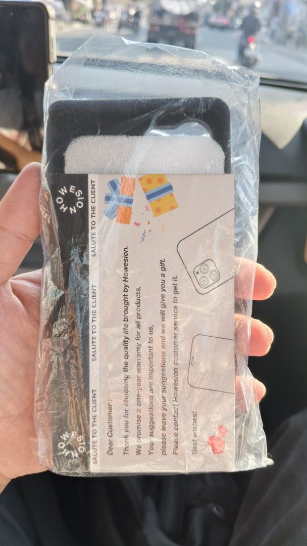 Samsung S24-S25 Ultra Denim Textured Case (Category: Cases & Sleeves) located in Bamban. Submitted by gooogleu253 (Listing ID 1469723340, Image 2). Description: Howesion Brand For S24 and S25 Ultra Condition: New, opened for inspection only Smooth Denim Texture Hard Back Plate Magsafe compatible .