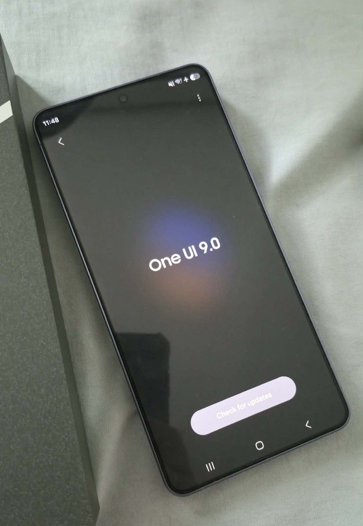Samsung S26 Ultra 512GB (Category: Samsung) located in Quezon City. Submitted by pao.bau13 (Listing ID 1469605107, Image 3). Description: For Sale only Samsung Galaxy S26 Ultra 65k Nego Cobalt Violet 12/512gb Both sim openline Ntc approved Local variant 6.9 inches Dynamic LTPO Amoled 2X Qualcomm Snapdragon 8 Elite Gen 5 200MP Rear Quad Camera 5000 mAh No issue Good as new Perfect condition Free case Original samsung type c cord Free adapter/brick