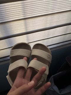 (Category: ) located in . Submitted by chonwear (Listing ID 1469615445, Image 1). Description: .