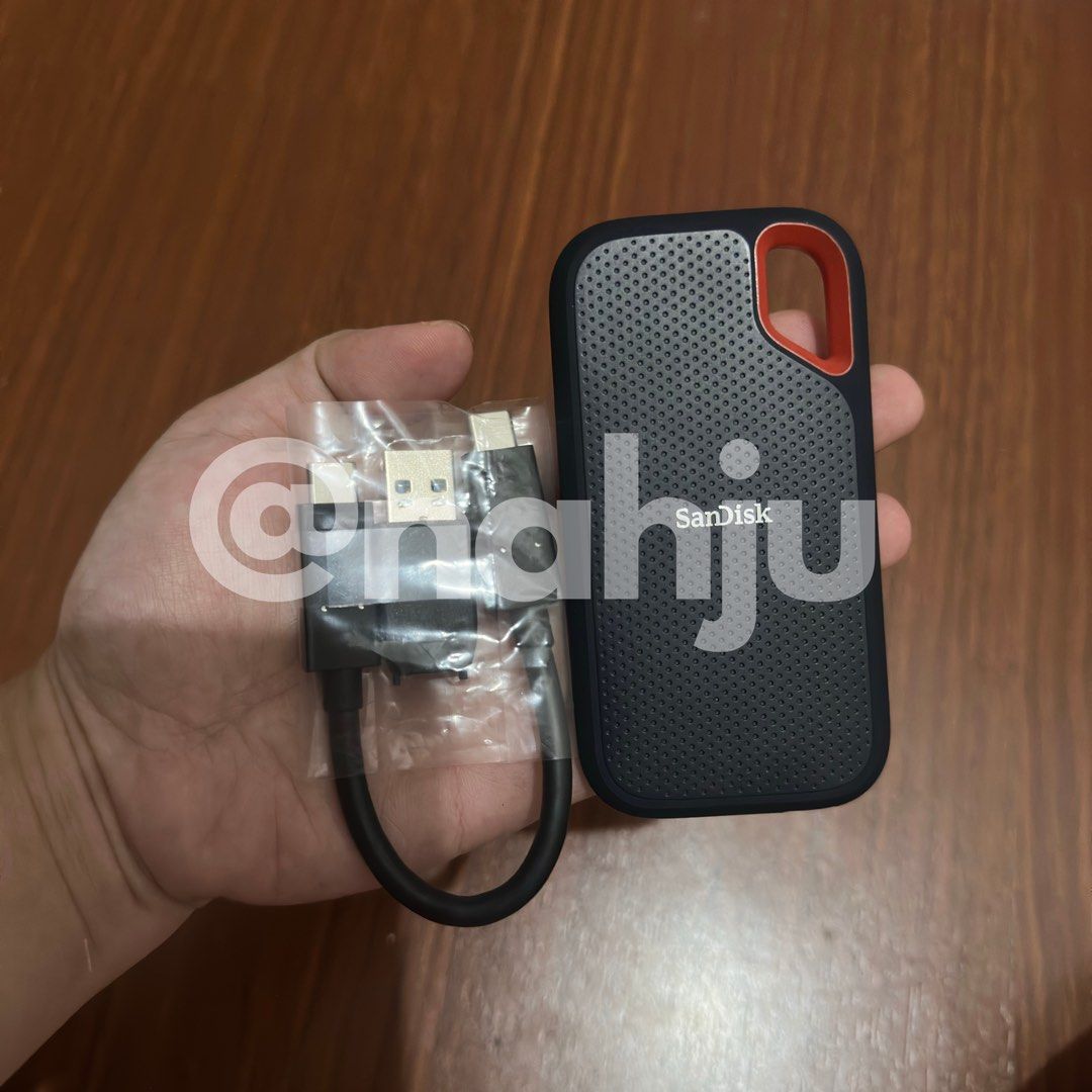 SanDisk Extreme PRO Portable SSD - 4TB (Category: Hard Disks & Thumbdrives) located in Quezon City. Submitted by nahju (Listing ID 1469737278, Image 1). Description: • Opened but never been used (I misplaced the box) • 100% health • with USB cable • Extra SSD - shipping via lalamove or lbc only - bank transfer payment only ^__^.