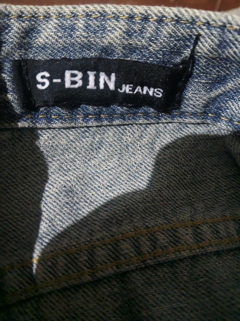 S-BIN BAGGY PANTS (Category: Jeans) located in Kabacan. Submitted by thriftedsupremacy11 (Listing ID 1469730305, Image 3). Description: S-BIN BAGGY PANTS Dimes 29-30 x 40 Leg Opening 9.5 Excellent condition Issue: none.