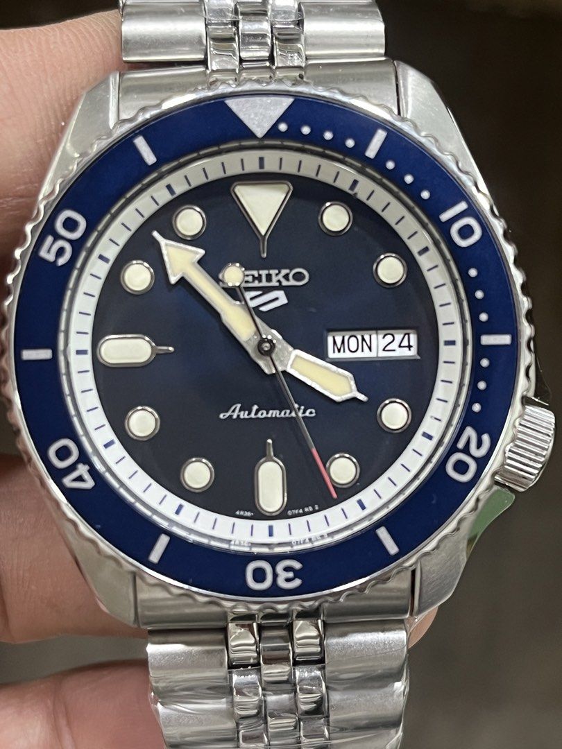 Seiko Automatic BnewCondition (Category: Men's Watches) located in Manila. Submitted by jeferrer (Listing ID 1469636217, Image 2). Description: For Sale 100% Legit 100% Original Seiko Automatic Sports Srpd71k2 Good As Brandnew Condition Box included No issue at all gagamitin na lang Ship via lalamove/Lbc/j&t Cod cop Loc: StaCruz Manila.