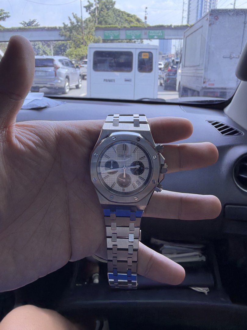 Seiko Mod 41 MM (Category: Men's Watches) located in Caloocan City. Submitted by gerberin0203851126 (Listing ID 1469617469, Image 3). Description: Seiko oak chronograph movement: quartz VK63 41mm Only Slightly Negotiable RFS: Di Na nagagamit.
