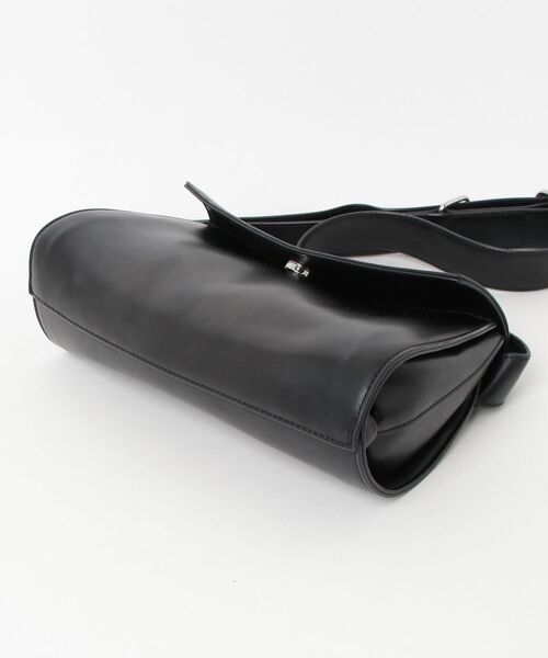 「select MOCA」Shoulder Bag – Black, Women's (Category: Tote Bags) located in Caloocan City. Submitted by letao_shopping_ph (Listing ID 1469644627, Image 2). Description: Actual Measurements Width (at widest point): 26 cm Height: 13.5 cm Depth: 6 cm 🇯🇵 Interested in this item? Feel free to message us for more details. 🏷️ Product Code: A-1557 🛍️ More Similar Products Available 📂 Catalog Code: B- 19 ———————————————————— ✅ Japan Auction Bidding &