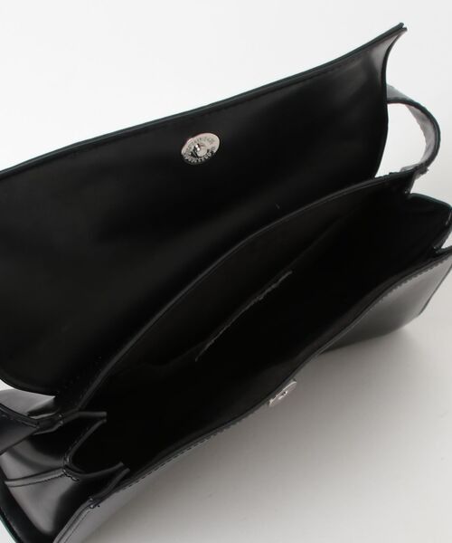 「select MOCA」Shoulder Bag – Black, Women's (Category: Tote Bags) located in Caloocan City. Submitted by letao_shopping_ph (Listing ID 1469644627, Image 3). Description: Actual Measurements Width (at widest point): 26 cm Height: 13.5 cm Depth: 6 cm 🇯🇵 Interested in this item? Feel free to message us for more details. 🏷️ Product Code: A-1557 🛍️ More Similar Products Available 📂 Catalog Code: B- 19 ———————————————————— ✅ Japan Auction Bidding &