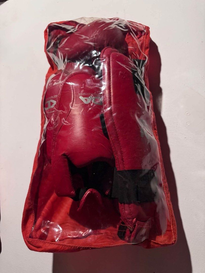 set 170 (Category: Other Sports Equipment and Supplies) located in Quezon City. Submitted by sylviasofia (Listing ID 1469623502, Image 2). Description: .