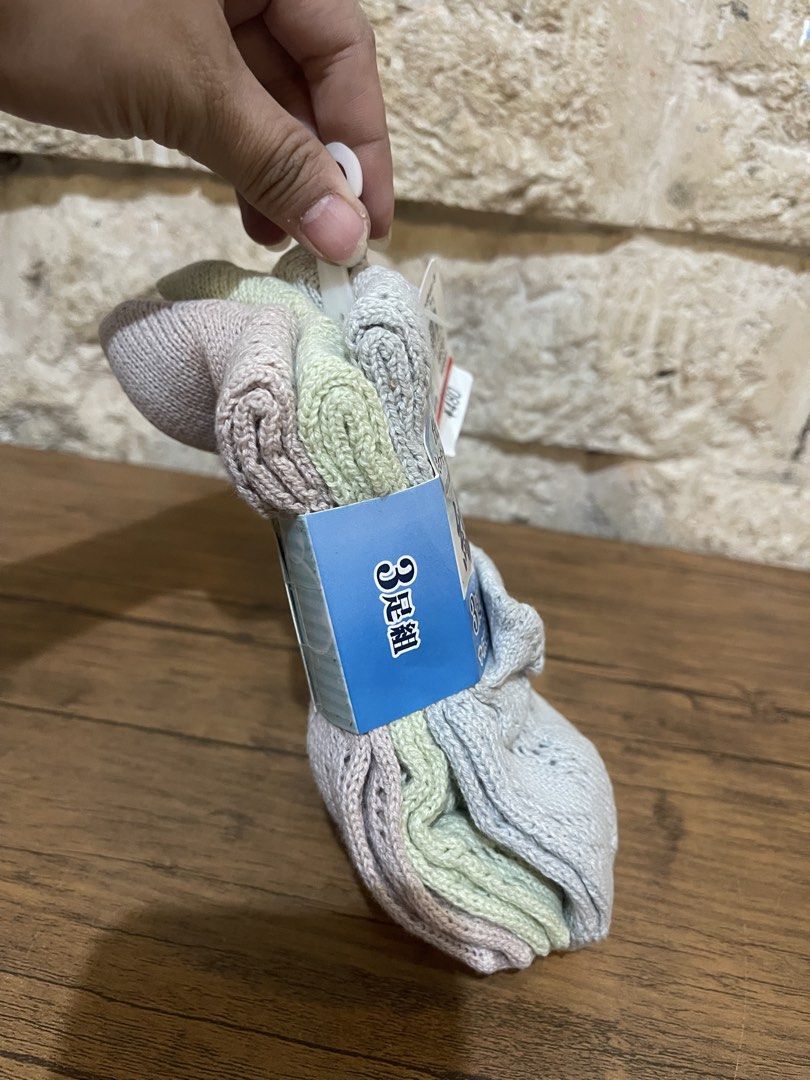 set of 3 socks (Category: Socks & Tights) located in San Fernando. Submitted by dntjapansurpluselyu (Listing ID 1469688391, Image 2). Description: .