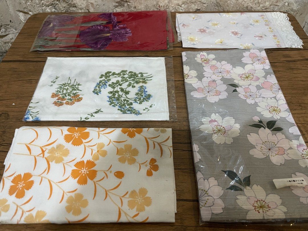 set of 5 hanky (Category: Handkerchief & Pocket Squares) located in San Fernando. Submitted by japansurpluselyu (Listing ID 1469582381, Image 2). Description: .