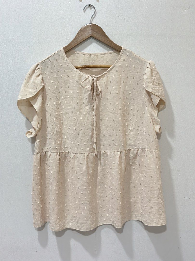 SHEIN 1XL (Category: Blouses) located in Quezon City. Submitted by claro.ph (Listing ID 1469647372, Image 2). Description: .