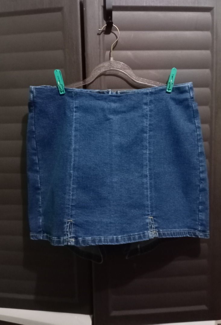 SHEIN Denim Skort - Size 0XL (Category: Shorts) located in Cainta. Submitted by stardust.1111 (Listing ID 1469750878, Image 3). Description: Condition: Pre-loved, worn only a few times and still in good condition. RFS: Decluttering Item Details: Length: 13.5 inches Waist: 30 inches Material: Denim Size: 0XL Mode of Payment: BPI .