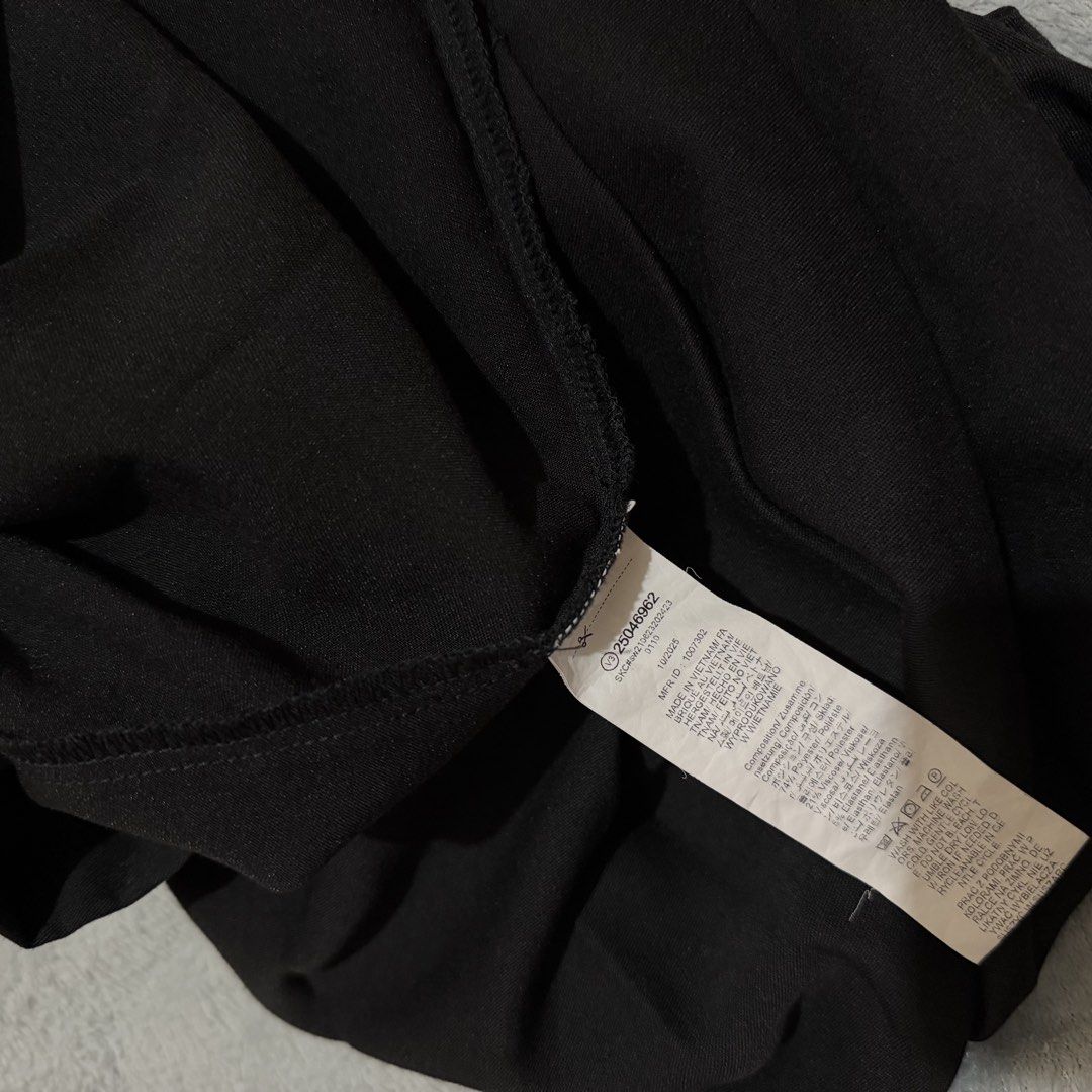 Shein Pleated Skirt Size L (Category: Skirts) located in Cabuyao City. Submitted by beverlybella (Listing ID 1469628192, Image 3). Description: Shein Pleated Skirt - Size L - Unused.