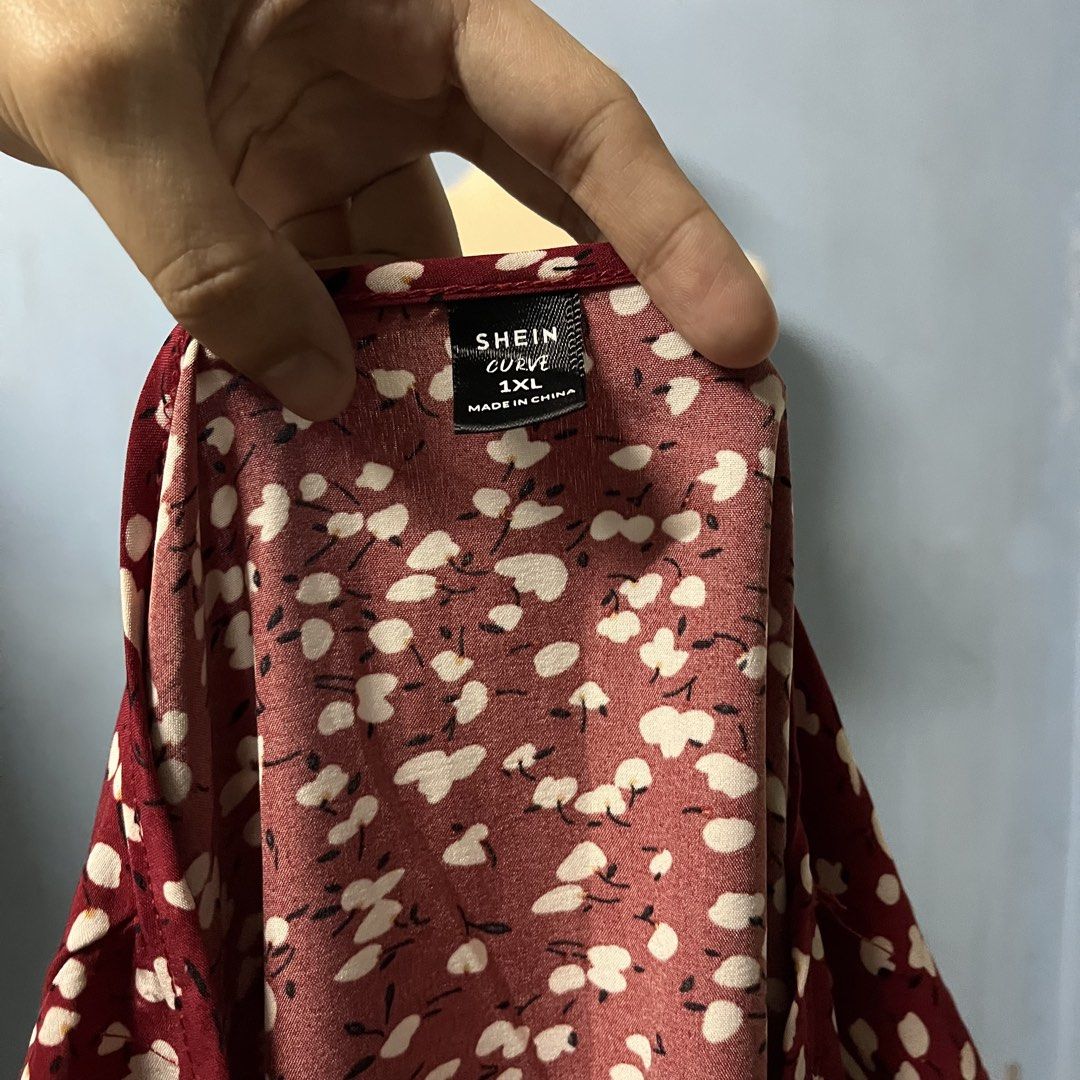 SHEIN red Floral Plus Size 1XL Blouse (Category: Blouses) located in Valenzuela. Submitted by musearchive (Listing ID 1469722074, Image 3). Description: 22x24 No issue As is Jnt Gcash.