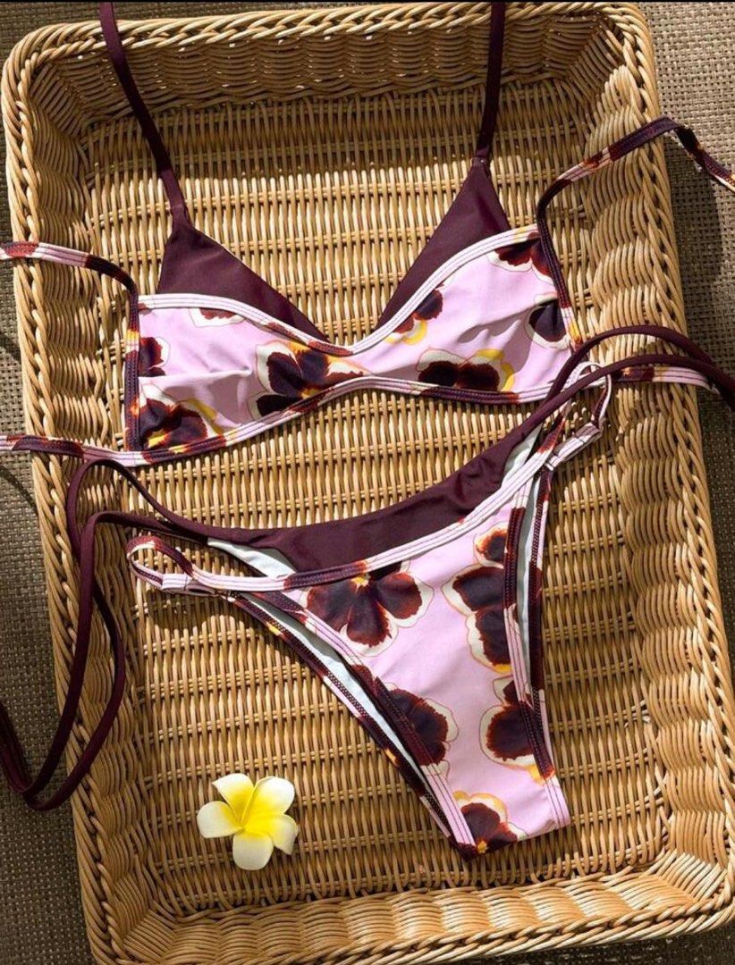 SHEIN Swimwear Set (Category: Bikinis & Swimsuits) located in Binangonan. Submitted by celinexoxo (Listing ID 1469588936, Image 2). Description: Never been used because I ordered the wrong size for me. For more details about the product, here’s the SHEIN link: https://m.shein.com/ph/Swim-Vcay-2pcs-Set-Women-s-Summer-Beach-Outfits-Random-Color-Print-Camisole-Top-Bikini-Bottoms-Swimwear-Set-p-431688736.html?attr_ids=&detailBusinessFrom=0-1_43168873