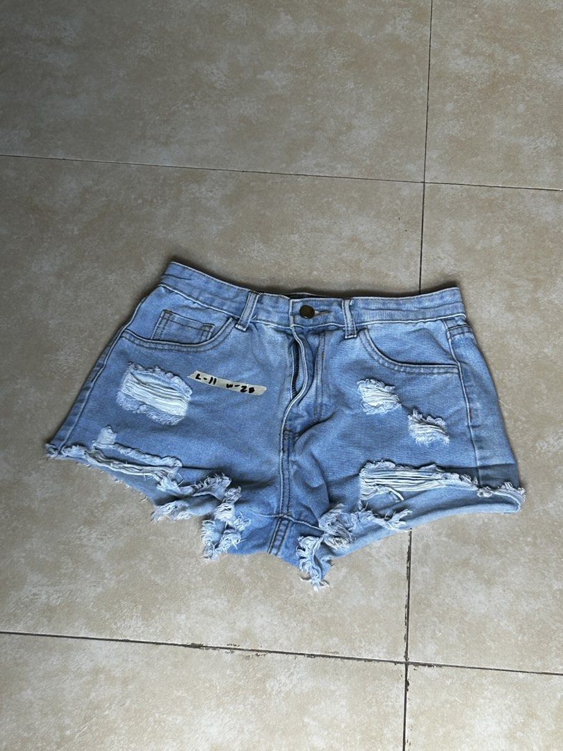 Shein Tattered Denim Short (Category: Shorts) located in Cainta. Submitted by pascheey2018 (Listing ID 1469587285, Image 1). Description: .