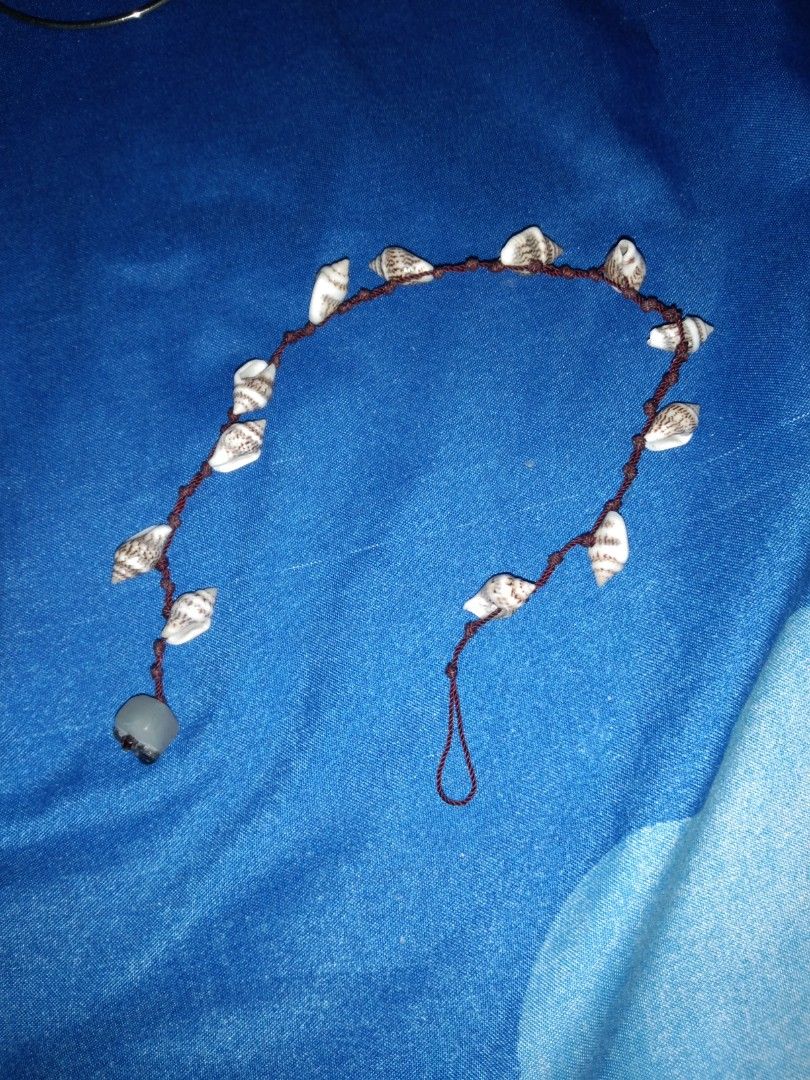 Shell anklet (Category: Anklets) located in Quezon City. Submitted by eidorableshop (Listing ID 1469703909, Image 2). Description: .