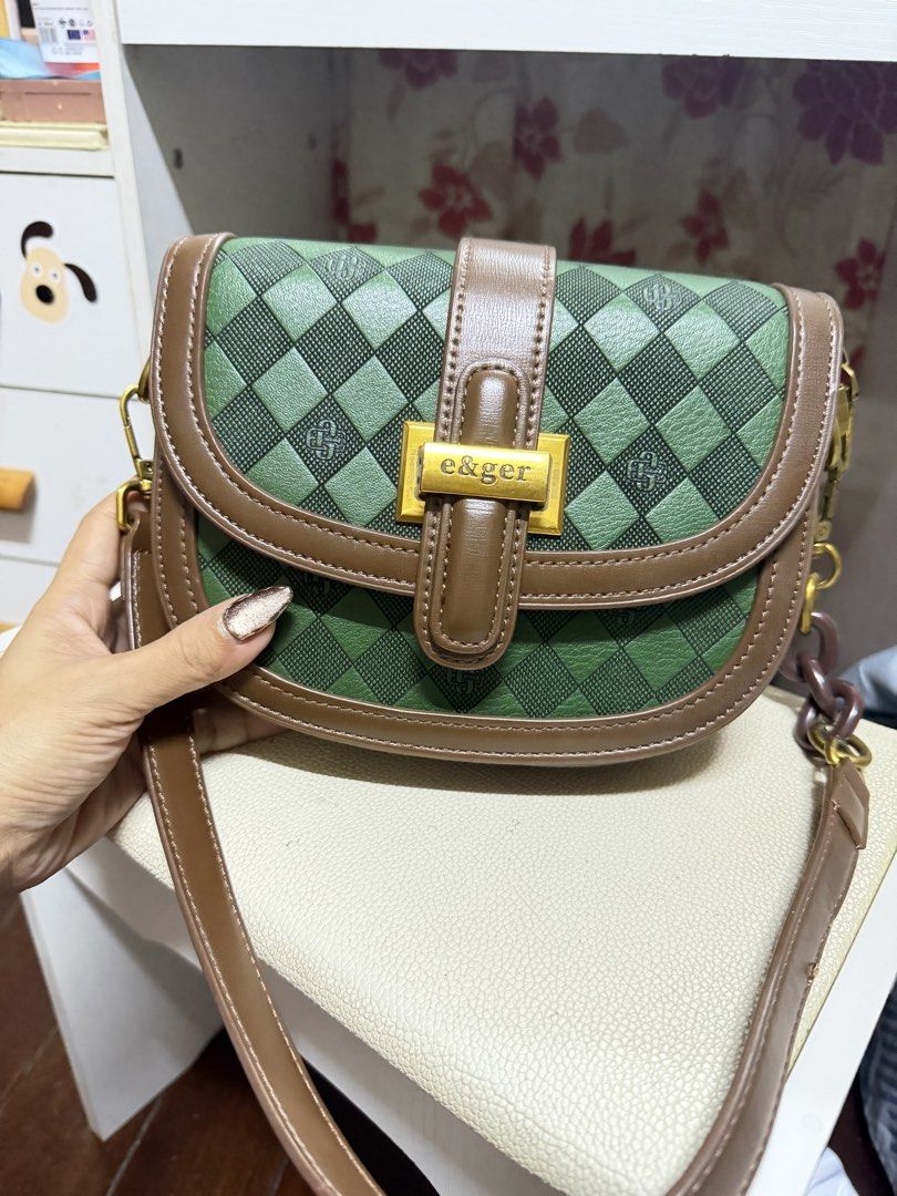 Shoulder Bag (Category: Shoulder Bags) located in Manila. Submitted by iceyness1984 (Listing ID 1469728749, Image 2). Description: .