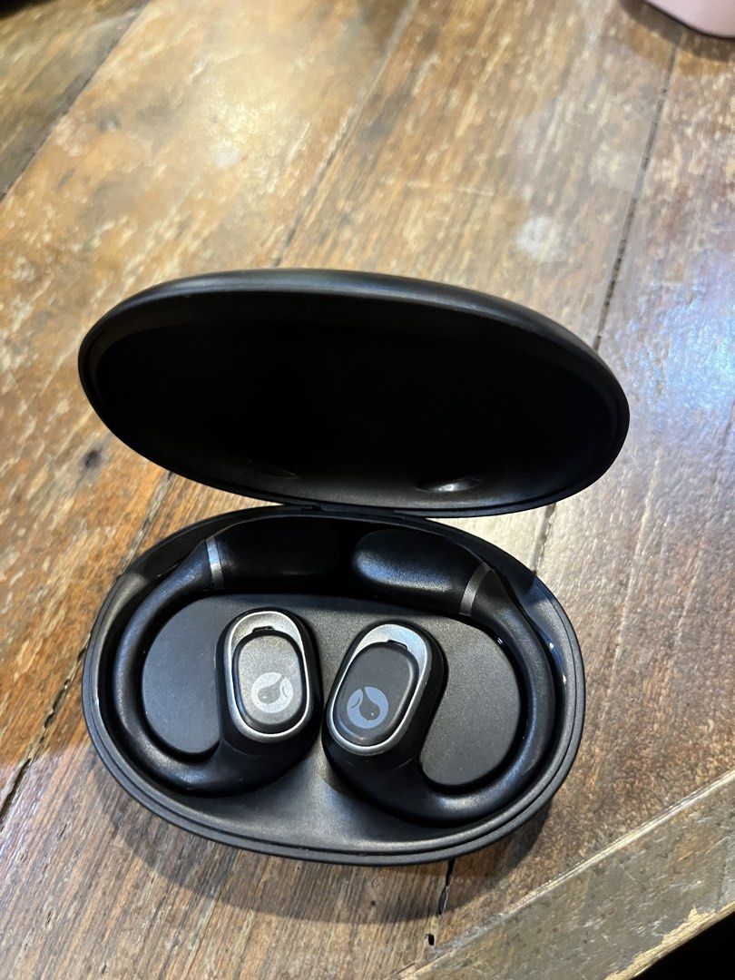 SIBYL B2 True Wireless Stereo Earphones (Category: Earphones) located in Pasig City. Submitted by tabbies_tab (Listing ID 1469645068, Image 2). Description: - Color: Black - Condition: Tested, 100% working, and clean (minimal signs of handling) - Charging: Convenient Type-C port on the case - Perfect for: Daily listening, workouts, and commuting - doesn’t include : c-type charger, no box.