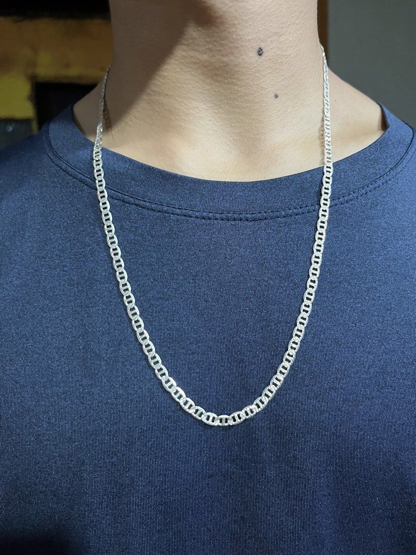 Silver Mariner Link Chain Necklace (Category: Luxury Accessories) located in Manila. Submitted by alaheros (Listing ID 1469675011, Image 1). Description: - Style: Silver 925 mariner link chain - Condition: Excellent, clean links with no tarnishing or scratches.