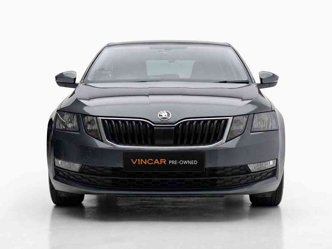 (Category: ) located in . Submitted by vincar_pre-owned (Listing ID 1469596629, Image 1). Description: .