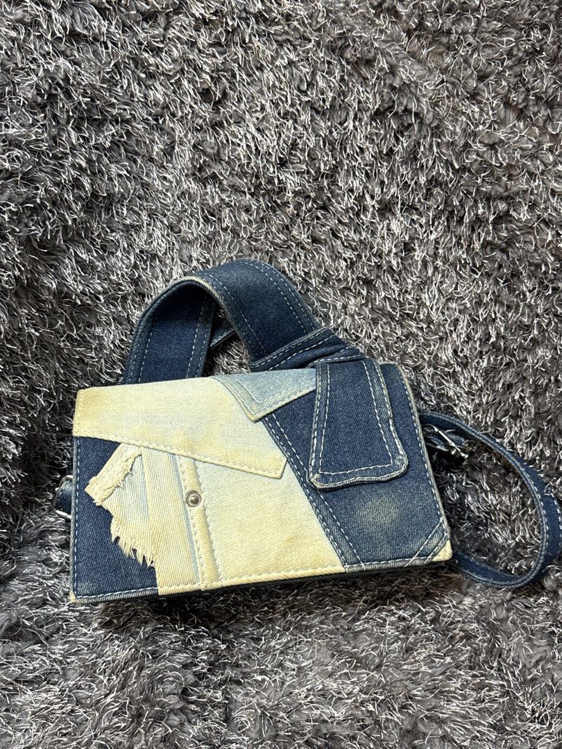 Small Denim Cross Body Bag (Category: Cross-body Bags) located in Manila. Submitted by sophia_cantos23 (Listing ID 1469638824, Image 1). Description: .