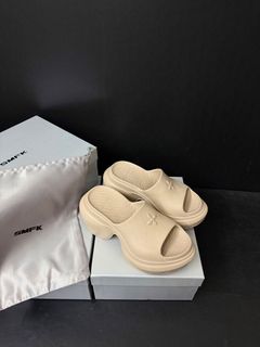 （分類：）位於 。 由 bellezza. 提交（商品編號 1469625178，圖片 1）。簡介： 。