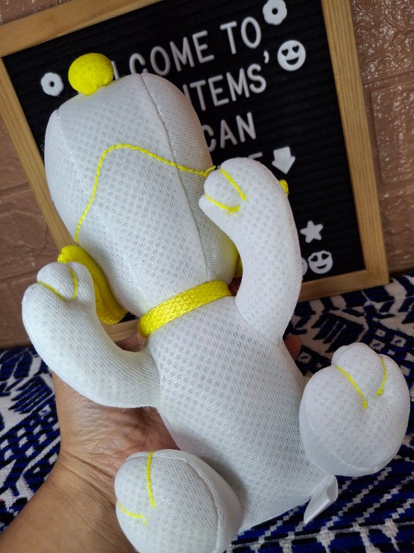 Snoopy Peanuts Neon Yellow Laying Down Plush Toy (Category: Plushies & Soft Toys) located in Bulacan. Submitted by kawaii_items_stuffed_toys (Listing ID 1469746138, Image 3). Description: Brand new From japan box Flaws (Faded Etiketa) Snoopy Peanuts Neon Yellow Laying Down Mini Plush Height 5inches/13cm Lenght 4½inches/11cm Width 9inches/23cm Just message me if you ever want to see more pictures of the item, I'm more than glad to assist you. 📌Lo
