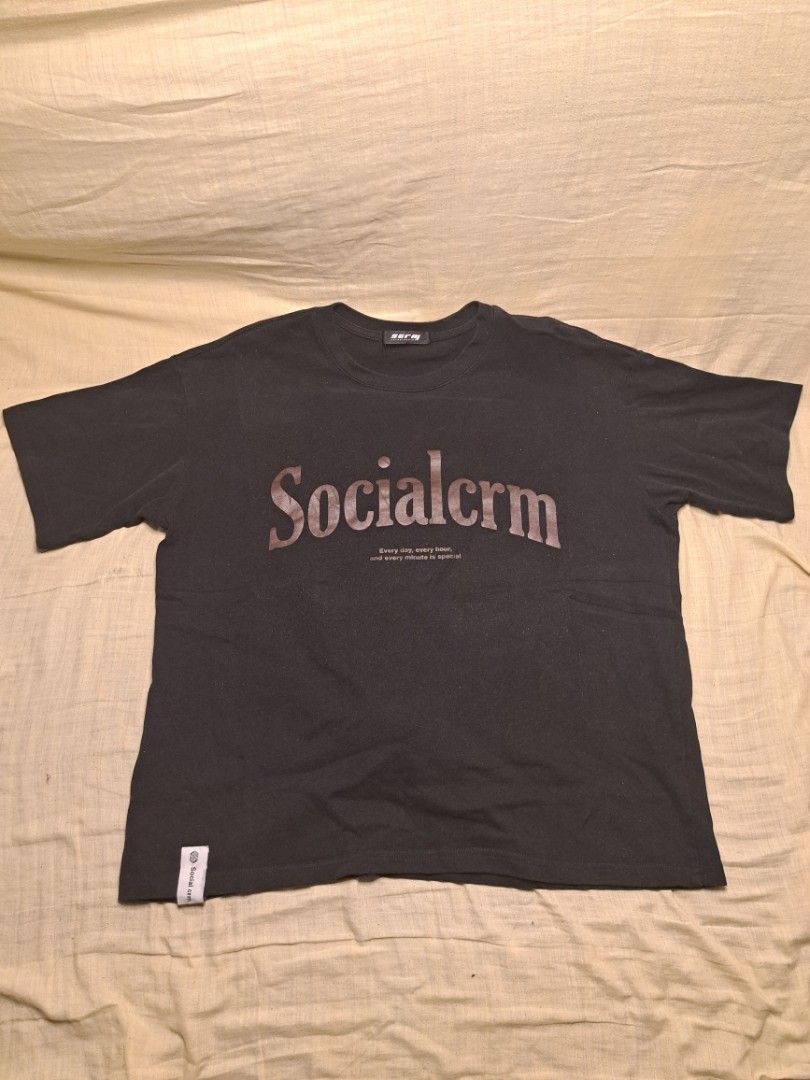 Socialcrm Boxy Cropped Tee (Category: Tshirts & Polo Shirts ) located in Manila. Submitted by sainty.exe (Listing ID 1469694282, Image 1). Description: .