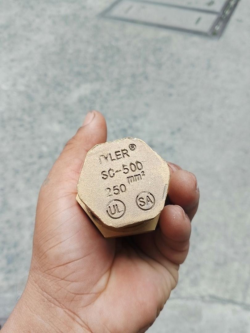 Solderless Connector Size: 250mm2 (Category: Everything Else Others) located in Manila. Submitted by 09171479278_elsie. (Listing ID 1469647984, Image 3). Description: Solderless Connector Size: 250mm2.