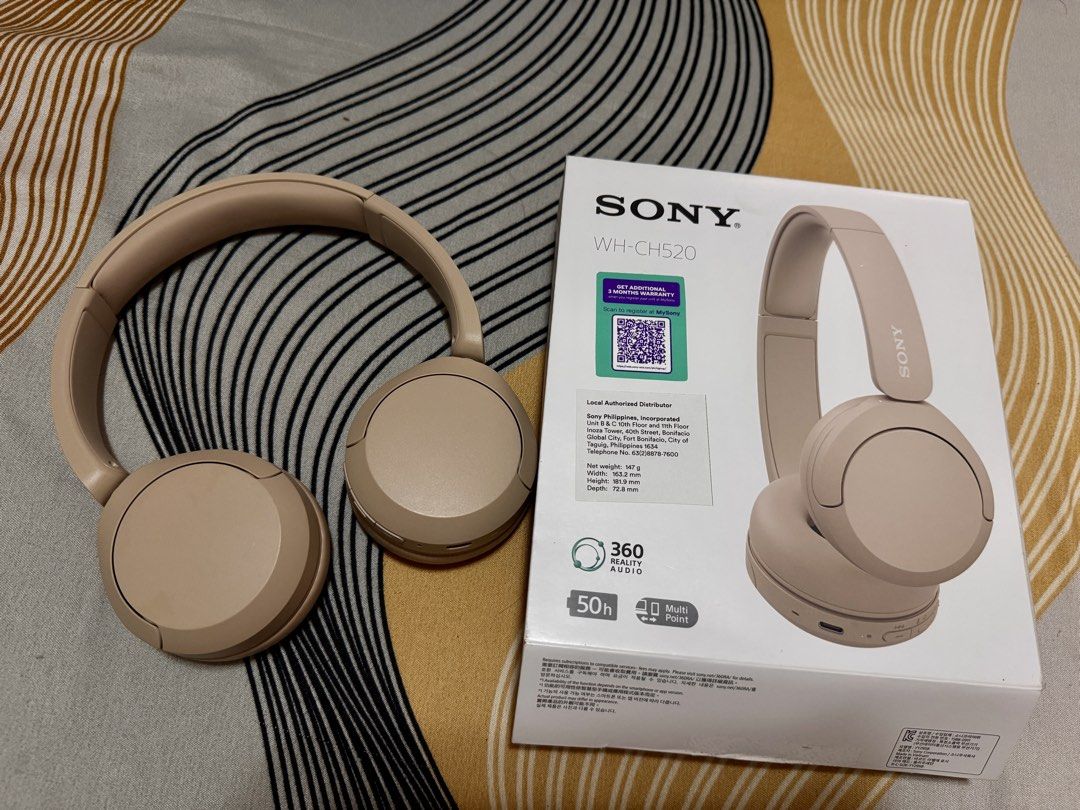 Sony WH-CH520 Wireless Headphones Beige (Category: Headphones & Headsets) located in Pasig City. Submitted by cmmp015 (Listing ID 1469610744, Image 3). Description: Complete with box and charger Rfs: not really using it Kapitolyo Pasig Location.